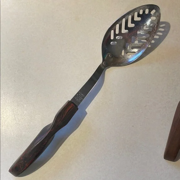 Cutco Stainless Steel Slotted Spoon - Picture 1 of 2